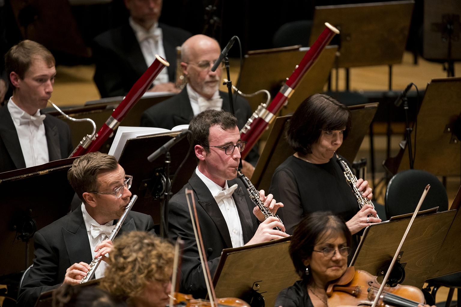 From left: Principal Flute Stefán Ragnar Höskuldsson, new Principal Oboe William Welter and CSO oboist Lora Schaefer join their fellow musicians in the CSO’s first performances of Prokofiev’s “Sinfonietta.” (Photo credit: Todd Rosenberg)