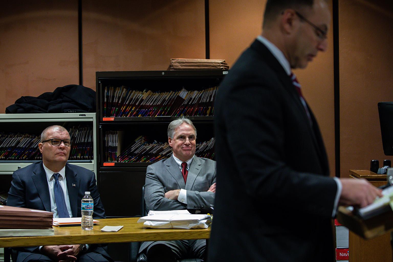 Former Detective David March, left, and his attorney James McKay look on as assistant special prosecutor Ron Safer addresses the court on Thursday, Nov. 29, 2018. (Zbigniew Bzdak / Chicago Tribune / Pool)