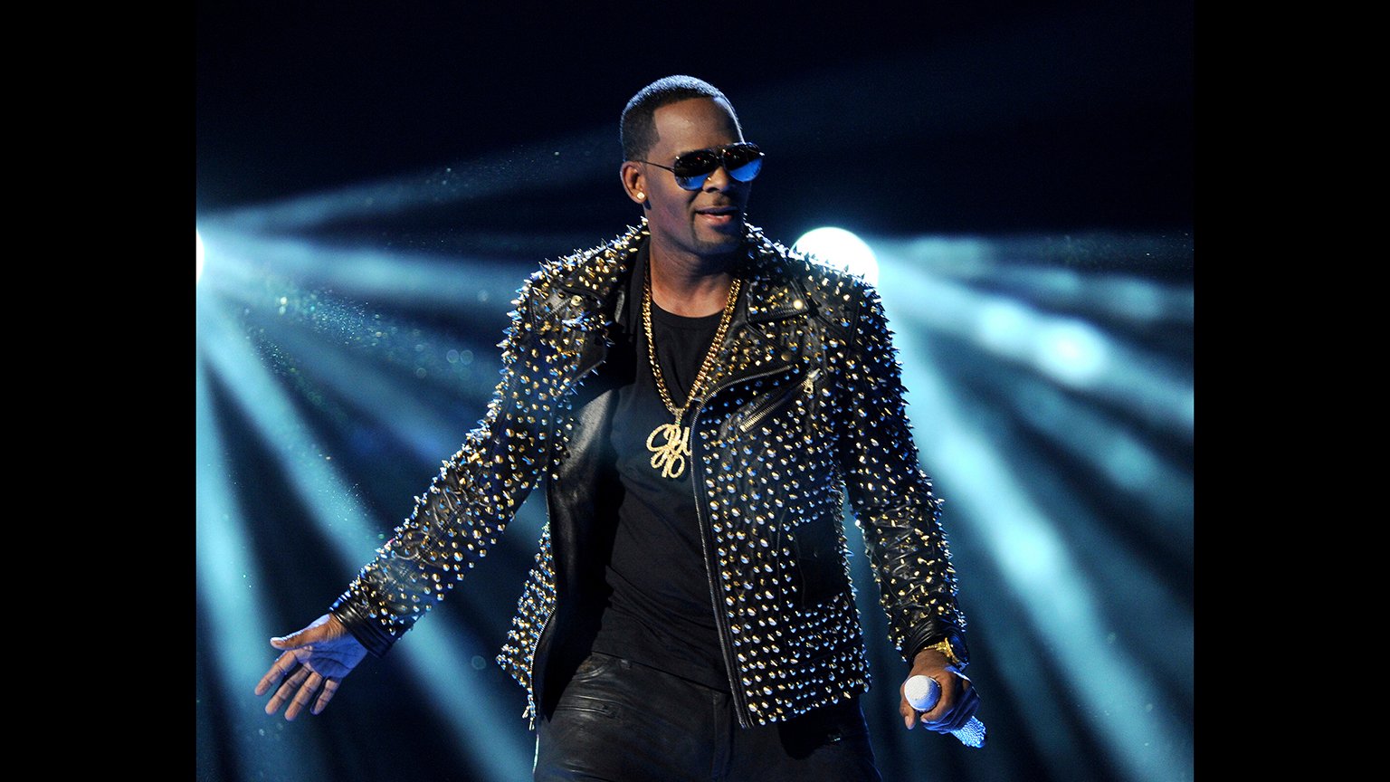 In this June 30, 2013 file photo, R. Kelly performs at the BET Awards in Los Angeles. (Photo by Frank Micelotta / Invision / AP, File)