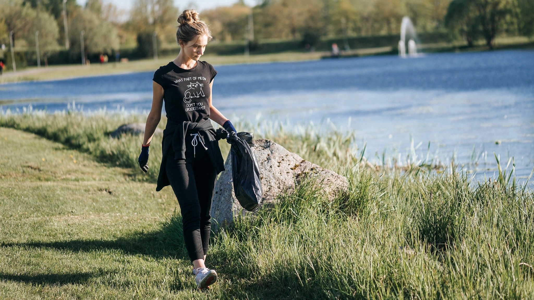 Picking up litter while jogging or walking — also known as “plogging” — is a great solo Earth Day activity. (Visit Viljandi / Flickr)