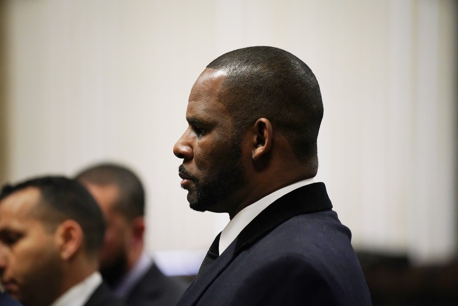 R. Kelly appears at a hearing Tuesday, May 7, 2019 before Judge Lawrence Flood at the Leighton Criminal Court Building in Chicago. (E. Jason Wambsgans / Chicago Tribune / Pool)