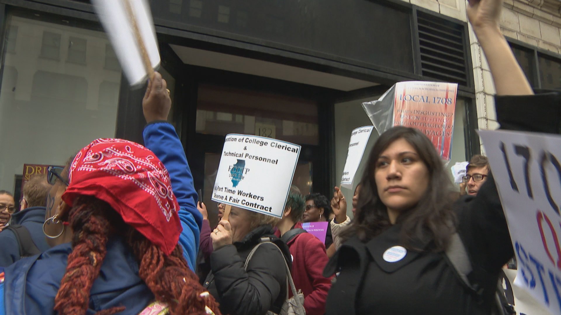 City Colleges of Chicago support staff announced a new contract on Thursday, May 2, 2019. Agreement was reached one day after the employees went on strike and held a rally downtown. (WTTW News)