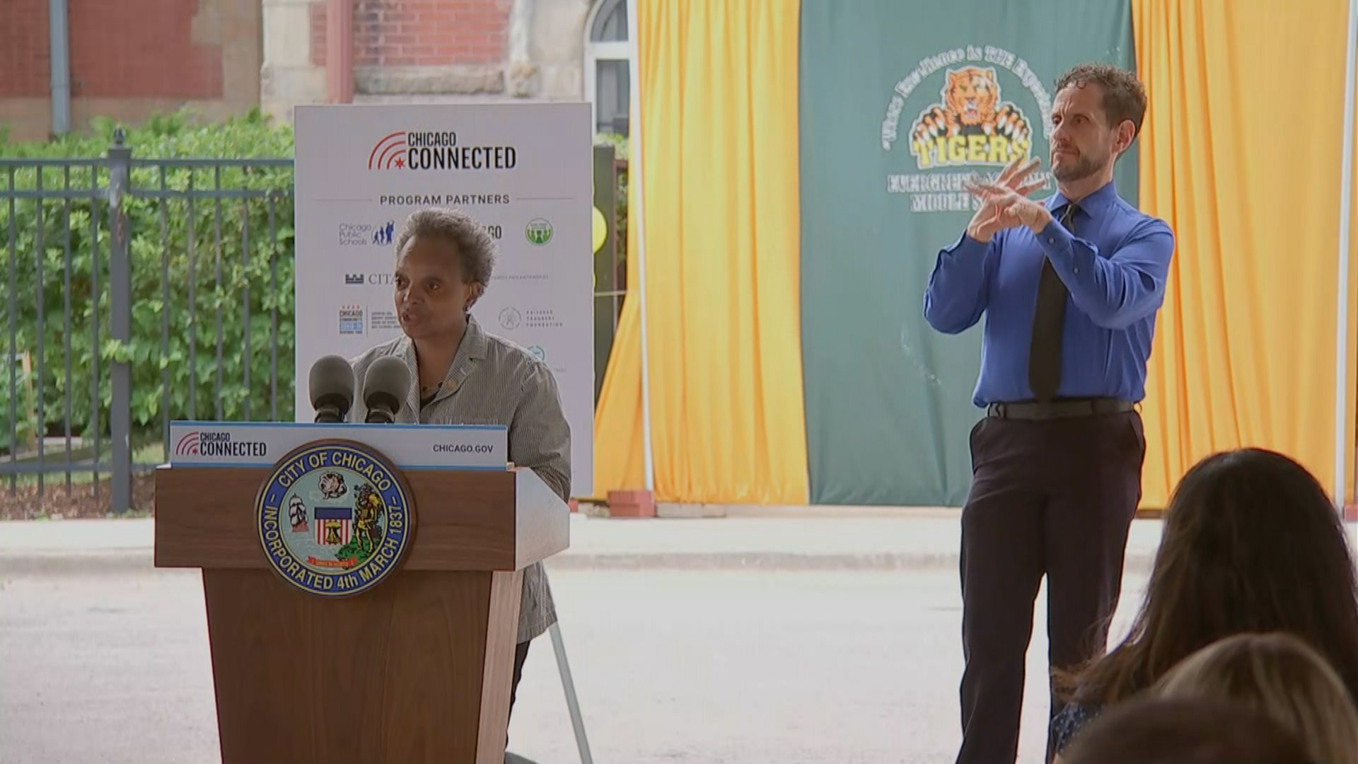 Mayor Lori Lightfoot announces the launch of "Chicago Connected" on Thursday at Evergreen Middle School. (City of Chicago)