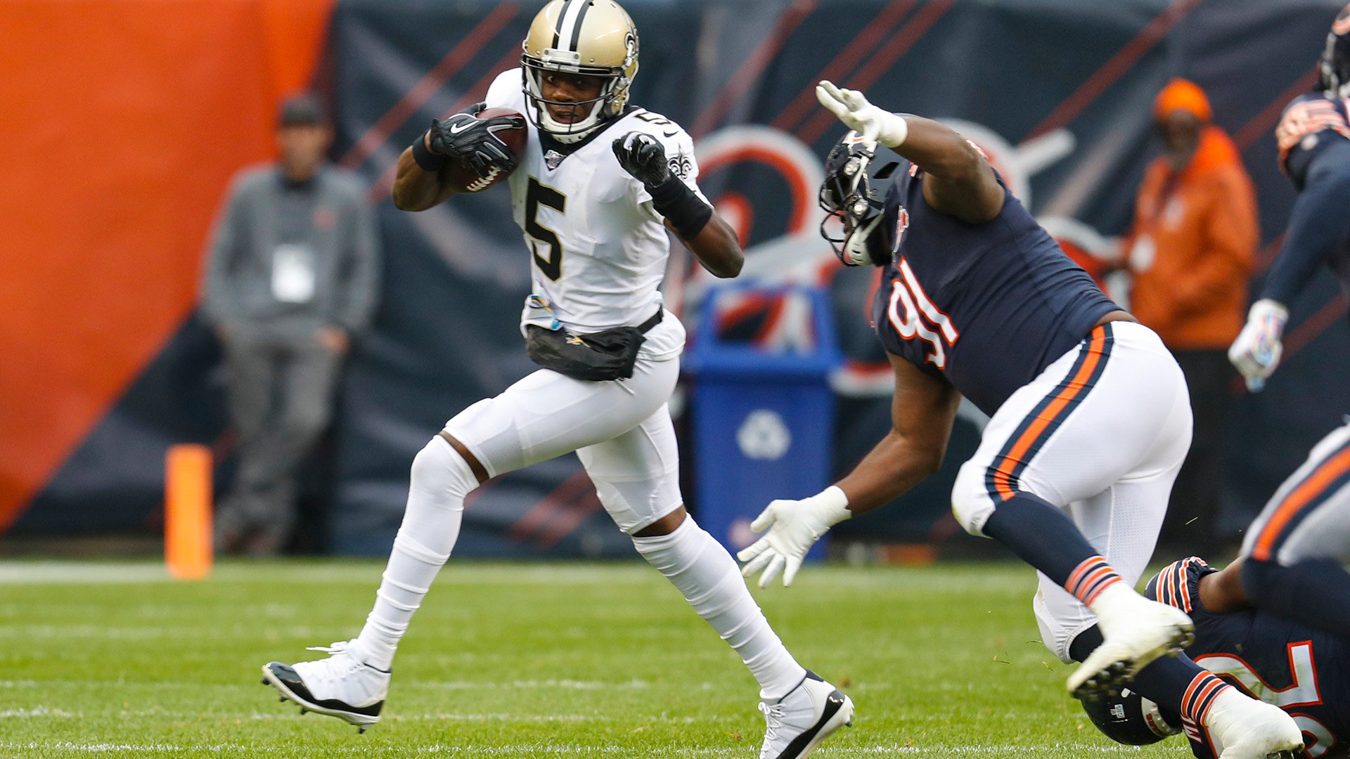 Bridgewater Throws for 2 TDs, Surging Saints Top Bears 36-25