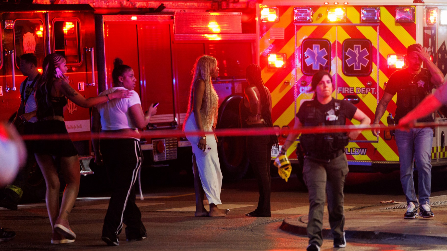 At Least 4 Killed, 14 Wounded in River North Mass Shooting | Chicago ...