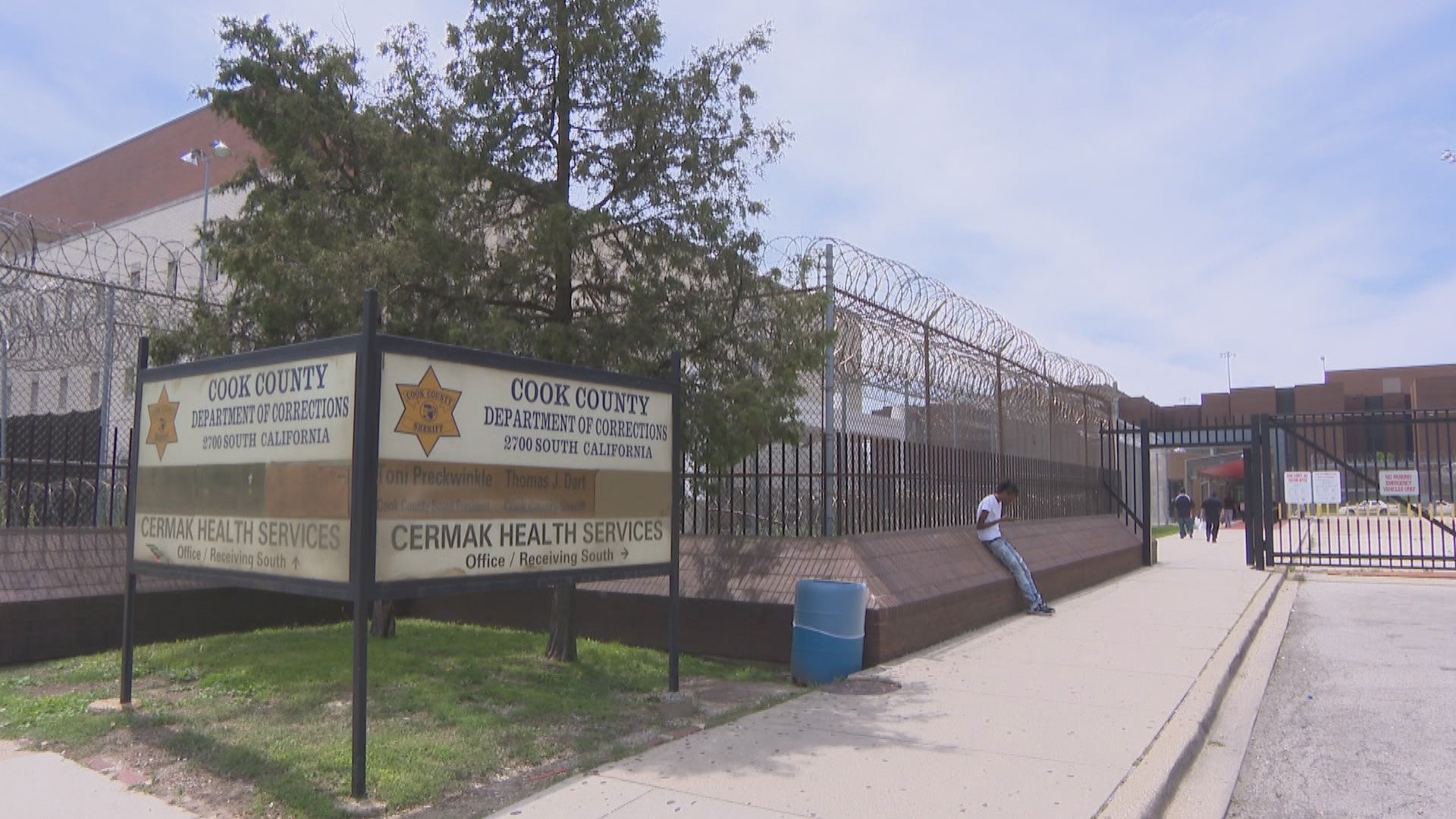 Cook County Jail Population Decreases as Number of COVID19 Cases