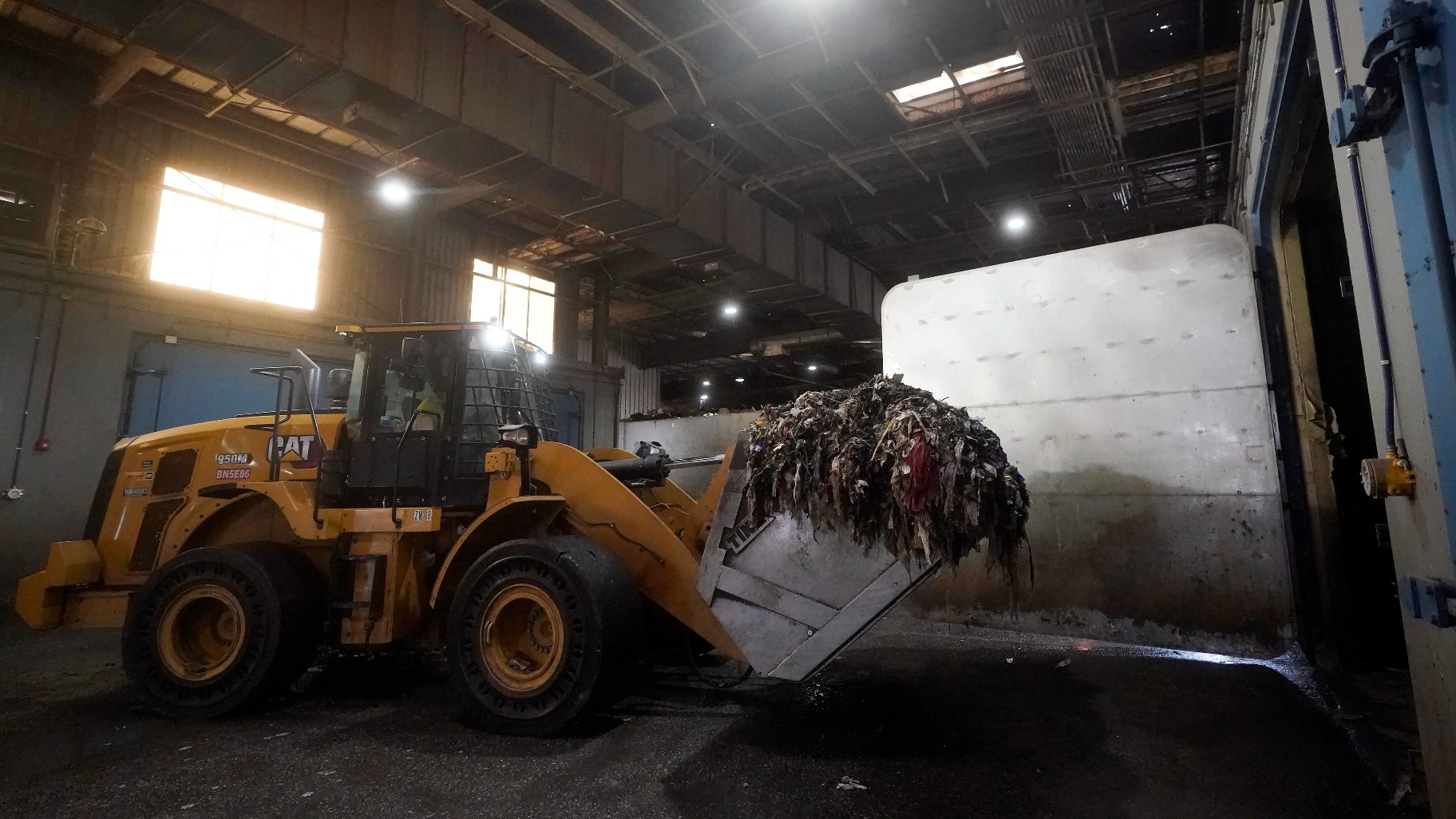 美国人仍然将太多食物扔进垃圾填埋场。地方官员寻求环保署的帮助