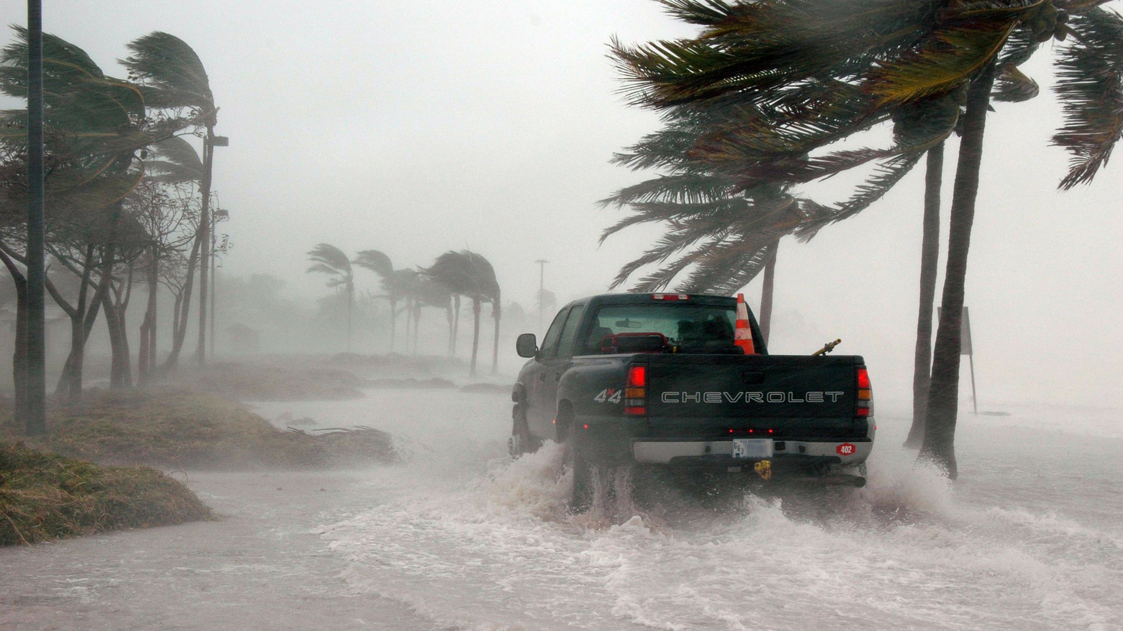 Natural disasters hurricane. Тропический ураган. Тропический шторм на Филиппинах. Тропический шторм Иэн.