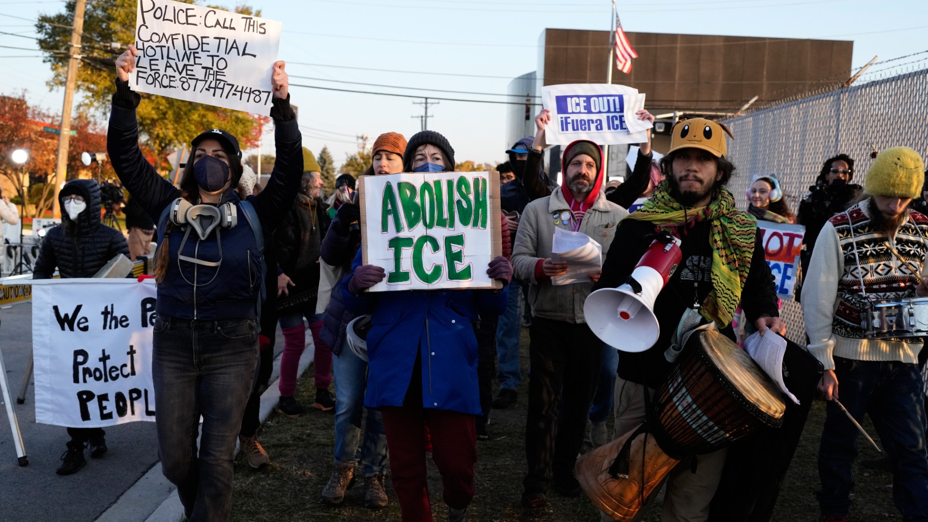 Detainees at Broadview ICE Facility Denied Access to Legal Counsel, New ...