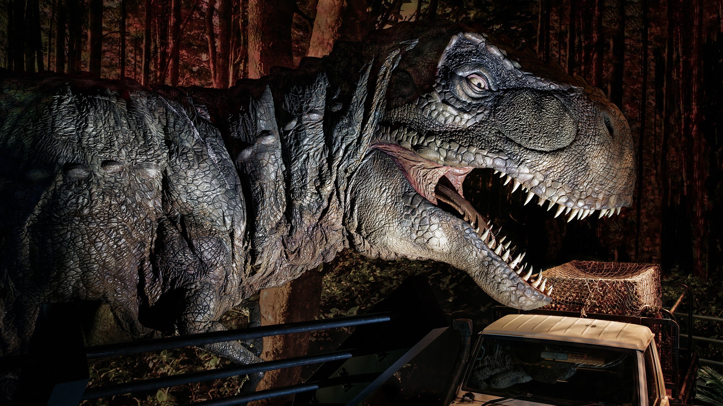 Large-as-Life Dinosaurs Frighten and Fascinate at ‘Jurassic World ...