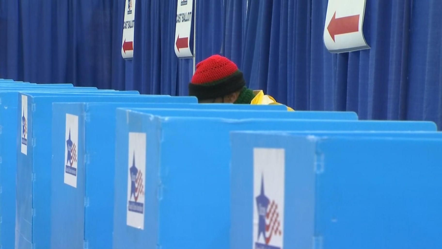 New Bill Would Ban Guns From Illinois Polling Places Latino Voices