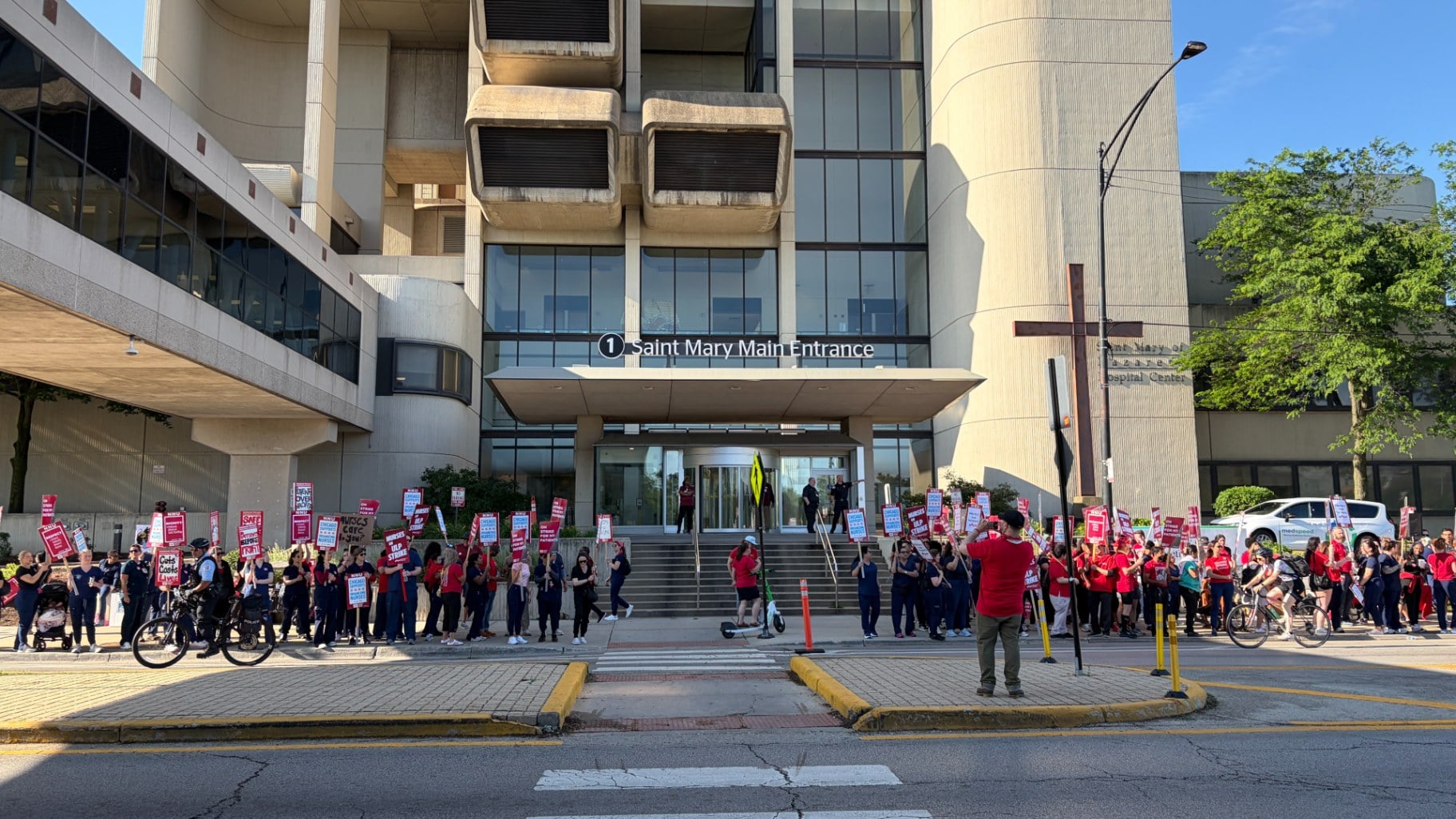 Nurses at Saint Mary of Nazareth Hospital Hold 1-Day Strike to Protest Firings, ‘Retaliation’ for Union Organizing