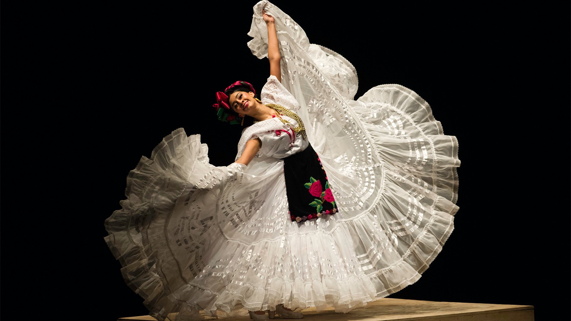 Rituales, Festivales y Música de México inspiran nueva actuación del Ballet Folklórico |  Voces Latinas |  noticias de chicago
