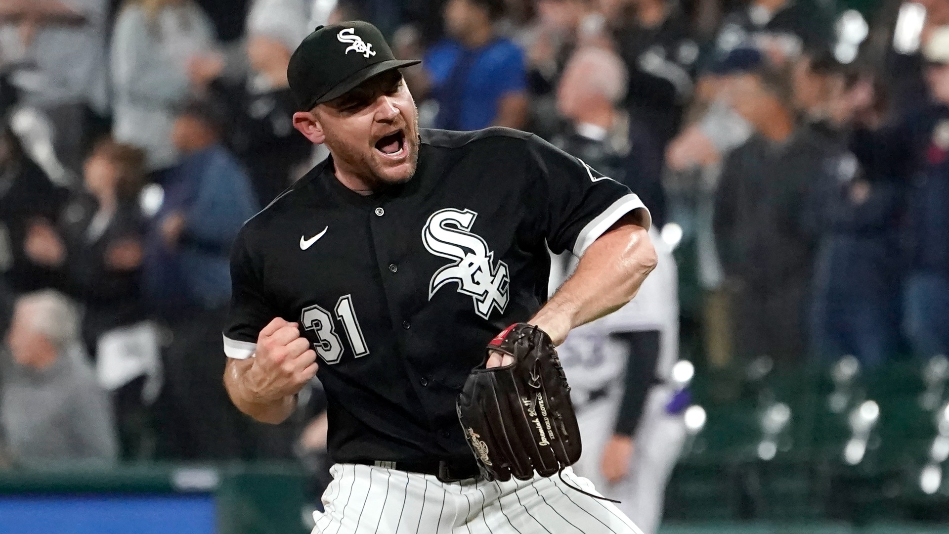 White Sox Closer Hendriks Says He Has Non-Hodgkin Lymphoma, Chicago News