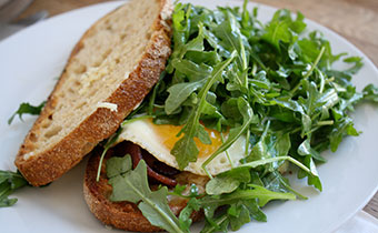 Sandwich with arugula