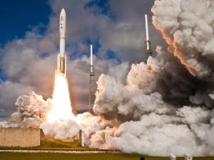Curiosity bound for Mars; photo credit: United Launch Alliance