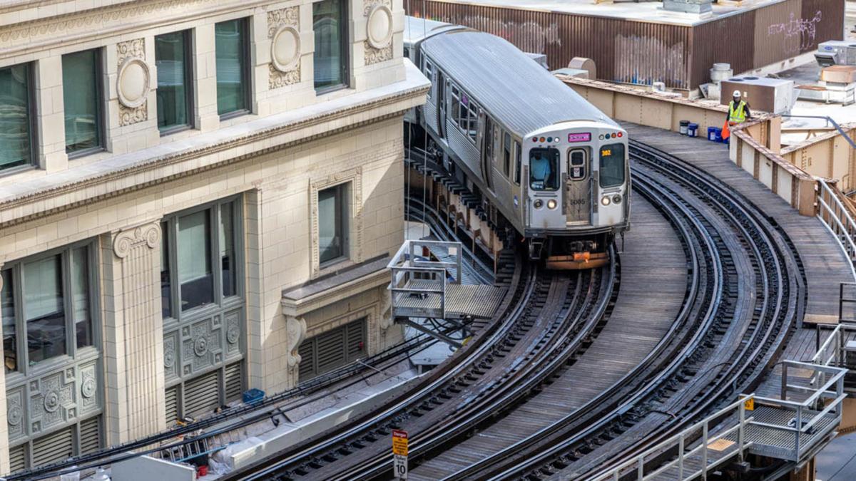 A Chicago Transit Authority train makes a turn in downtown Chicago on Sept. 10, 2025. (Andrew Adams / Capitol News Illinois)