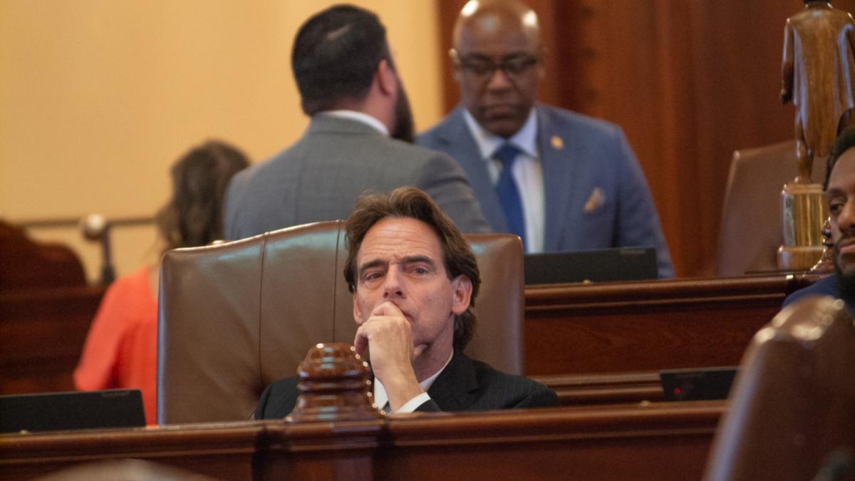 State Sen. Steve Stadelman, D-Caledonia, listens to debate in the Illinois Senate on May 30, 2025. (Jerry Nowicki / Capitol News Illinois)