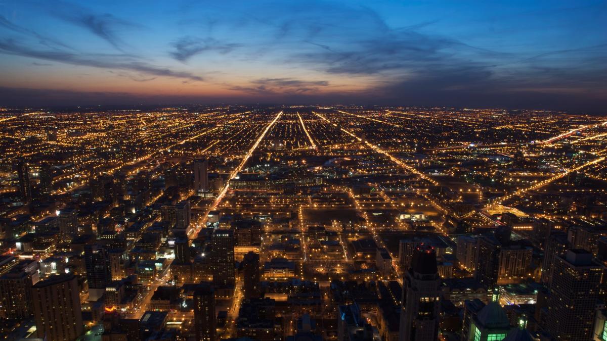 A view of Chicago looking west. (AndresGarciaM / iStock)