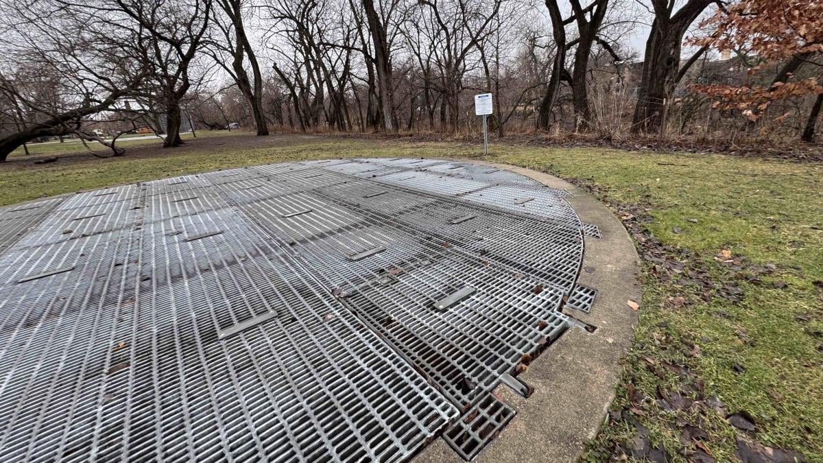 A Deep Tunnel drop shaft, located near the North Branch Pumping Station. (Patty Wetli / WTTW News)