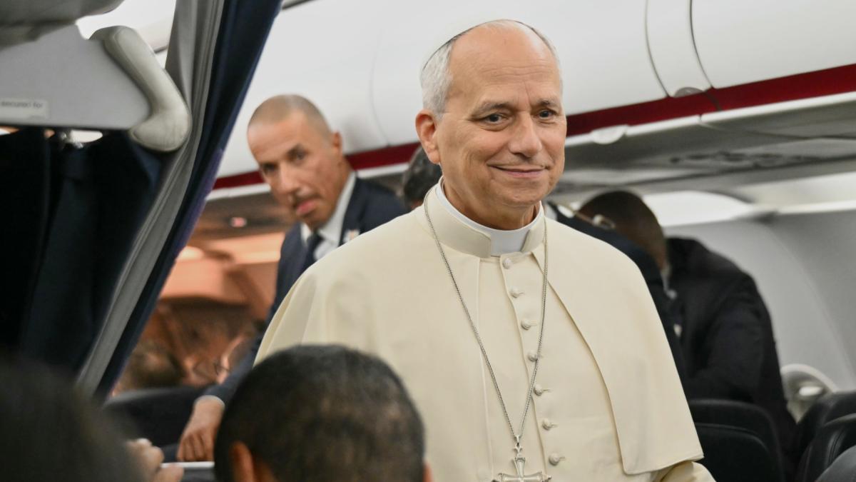 Pope Leo XIV speaks to journalists aboard the flight from Metz, France, to Rome, at the end of his four-day visit to France, Monday, Sept. 28, 2026. (Alberto Pizzoli / Pool Photo via AP)