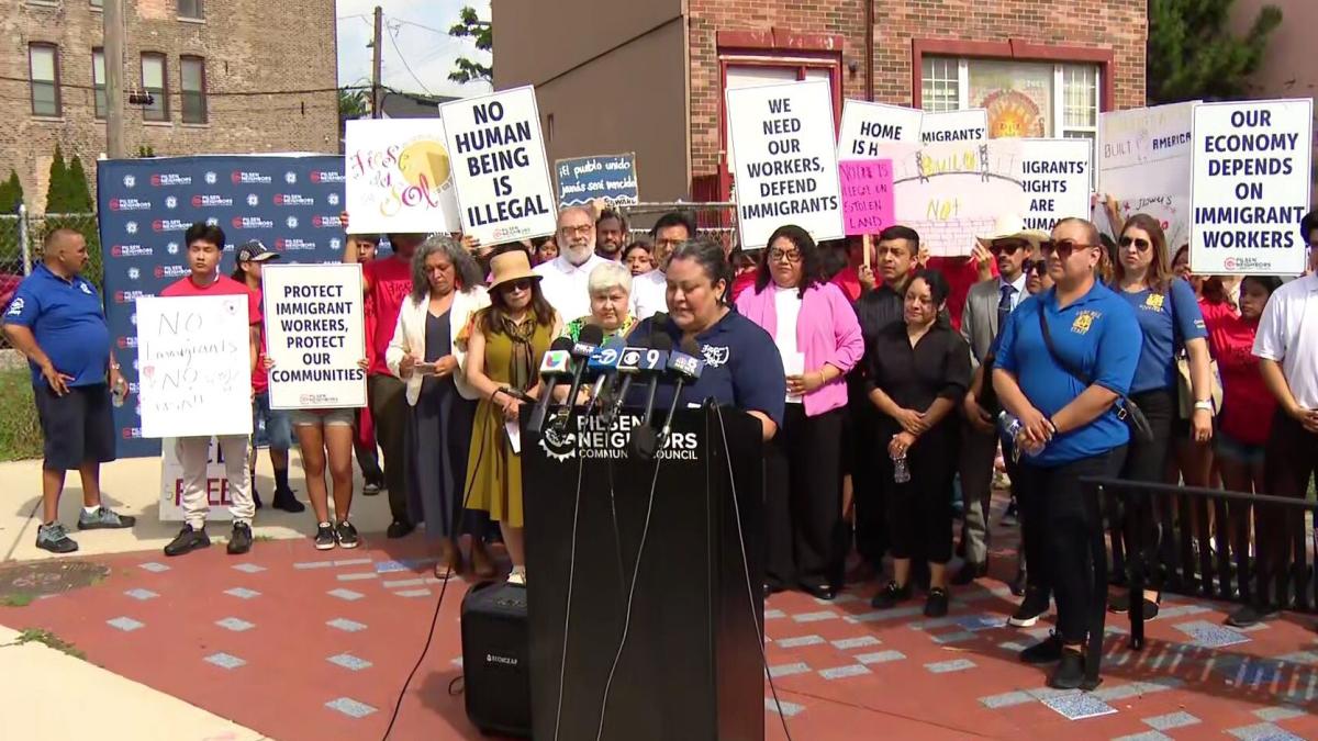 Fiesta del Sol co-chair Juana Medina speaks at a news conference on July 28, 2025. (WTTW News)