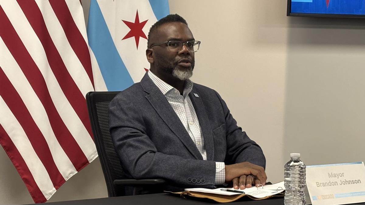 Mayor Brandon Johnson addresses the news media on Tuesday, April 22, 2025. (Heather Cherone/WTTW News)