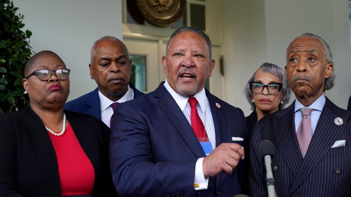 Marc Morial, center, President and Chief Executive Officer of the National Urban League, talks with reporters outside the West Wing of the White House in Washington, July 8, 2021, following a meeting with President Joe Biden and leadership of top civil rights organizations. (AP Photo / Susan Walsh, File)