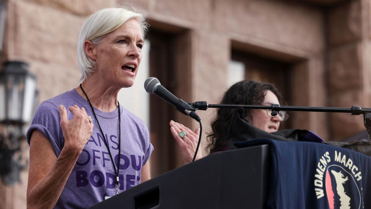 Activist Cecile Richards speaks during the nationwide Women's March in 2021. Richards, the former president of Planned Parenthood, has died, her family said Jan. 20, 2024, in a statement. (Evelyn Hockstein / Reuters via CNN Newsource)