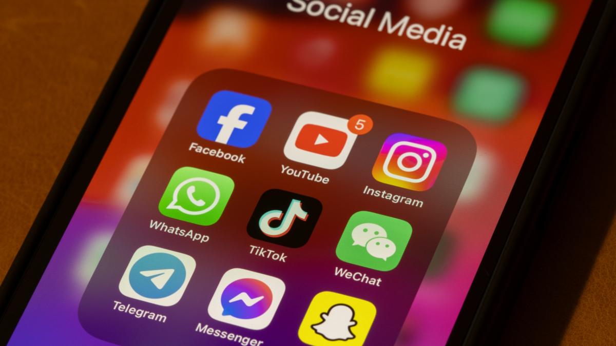 Social media apps are pictured on a cellphone. (hapabapa / iStock)