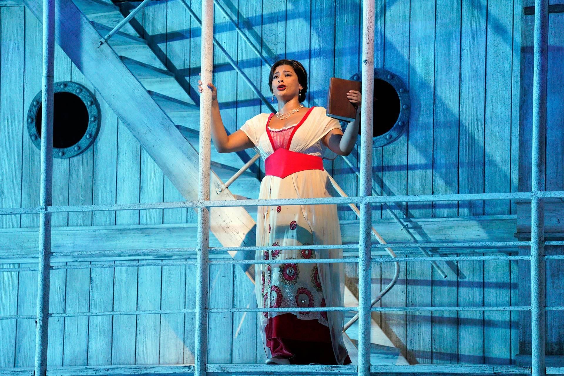 Lyric Opera Rides the Powerful Waves of Genuine Musical Magic in ...