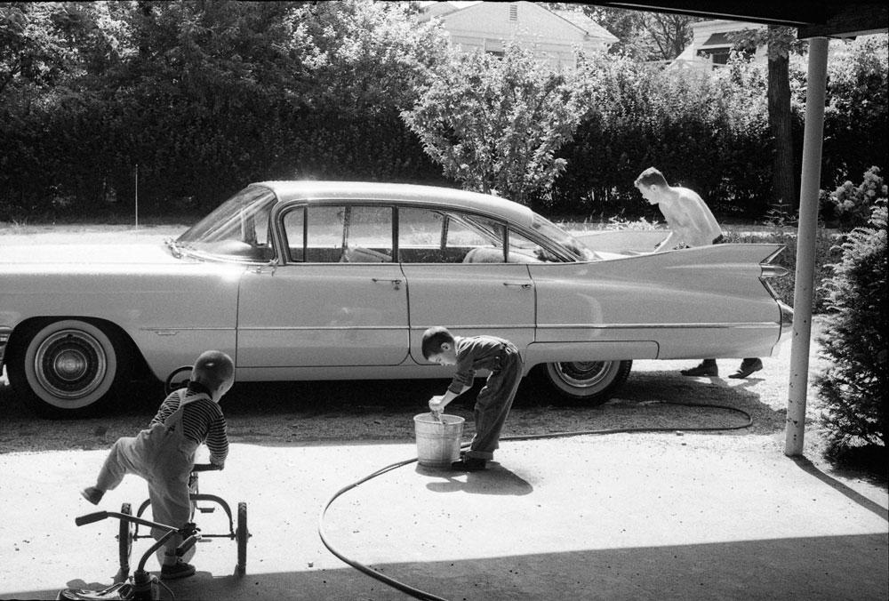 Photograph by Vivian Maier, courtesy of the Jeffrey Goldstein Collection