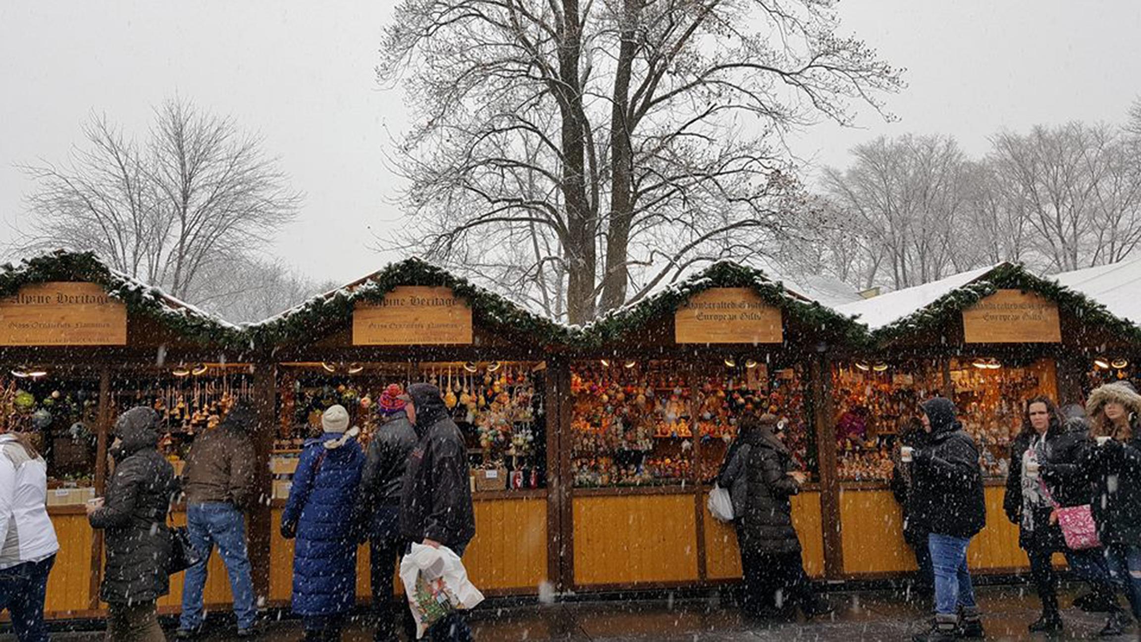 (Christkindlmarket Naperville / Facebook)