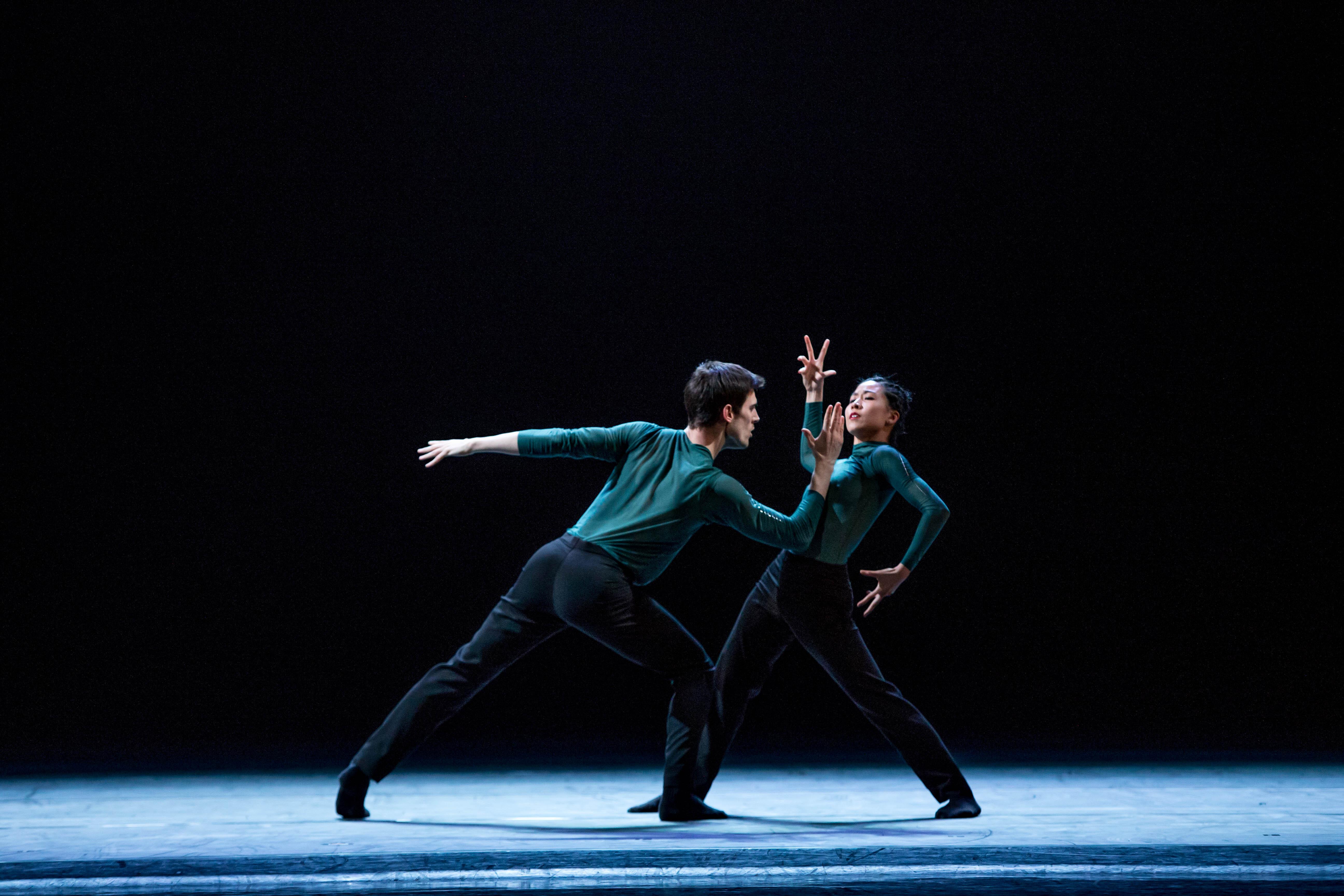 Dancers Michael Gross and Connie Shiau in Alejandro Cerrudo’s “Out of  Your Mind.” (Photo by Cheryl Mann)