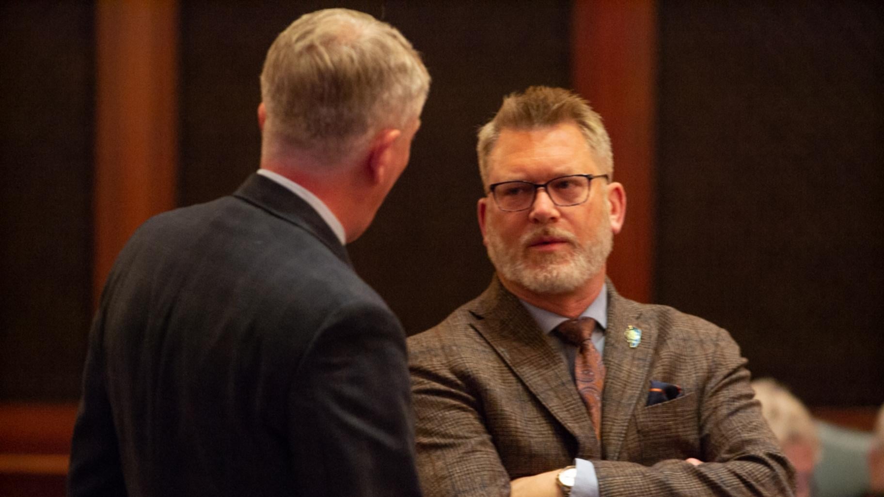 Bill Hauter, a medical doctor and Republican state representative, speaks against a plan to allow the state’s department of public health to issue state-specific vaccine guidelines. (Jerry Nowicki / Capitol News Illinois)