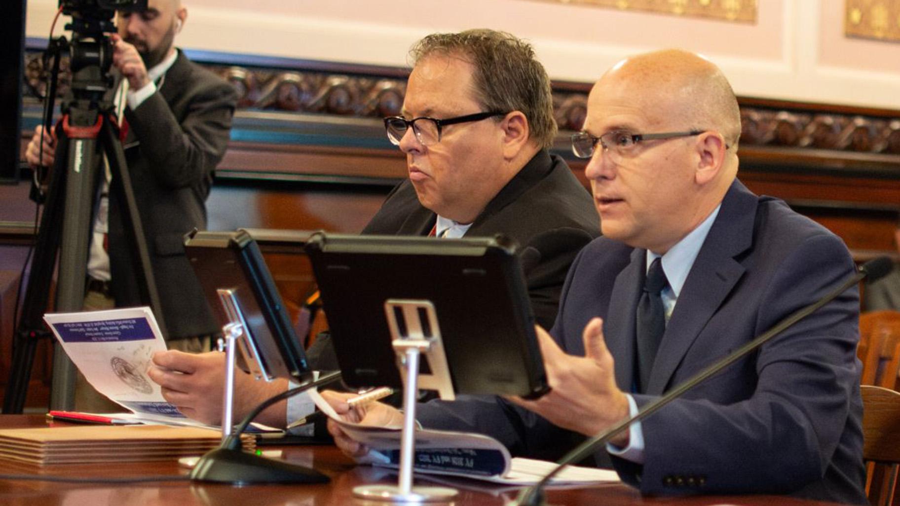 Commission on Government Forecasting and Accountability Revenue Director Eric Noggle, right, speaks to an Illinois Senate committee on Wednesday, May 13, 2026. (Jerry Nowicki / Capitol News Illinois)