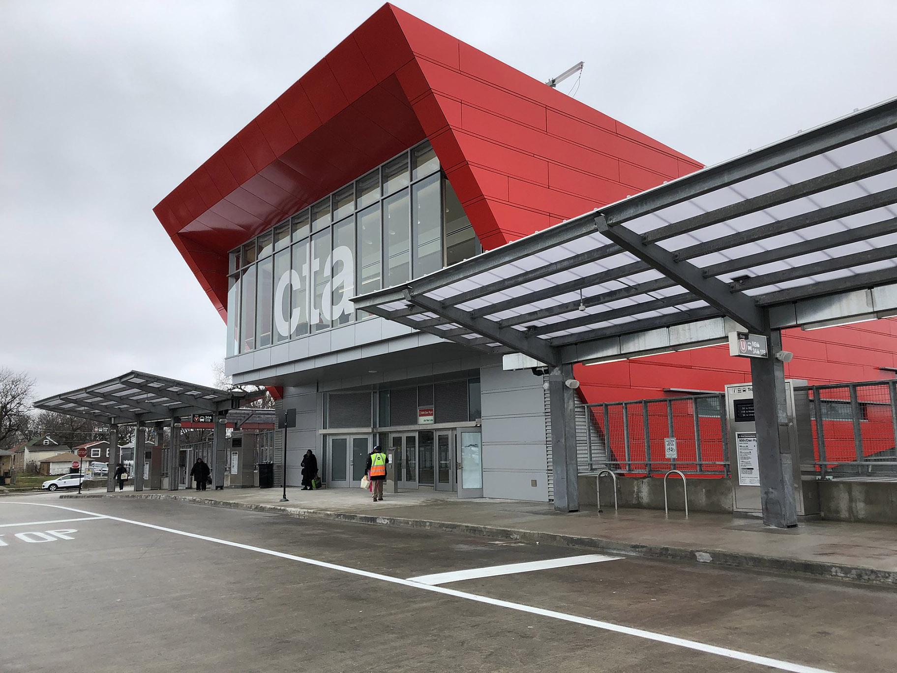 The CTA’s South Terminal at 95th/Dan Ryan on the Red Line opened in April 2018. A plan to extend the Red Line would connect the terminal to 130th Street. (Chicago Transit Authority / Flickr)