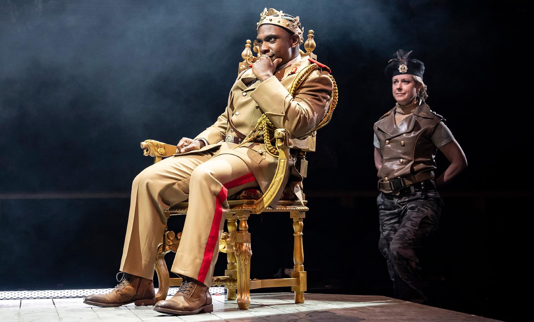 Elijah Jones plays the titular king in “Henry V” at Chicago Shakespeare Theater. (Liz Lauren)