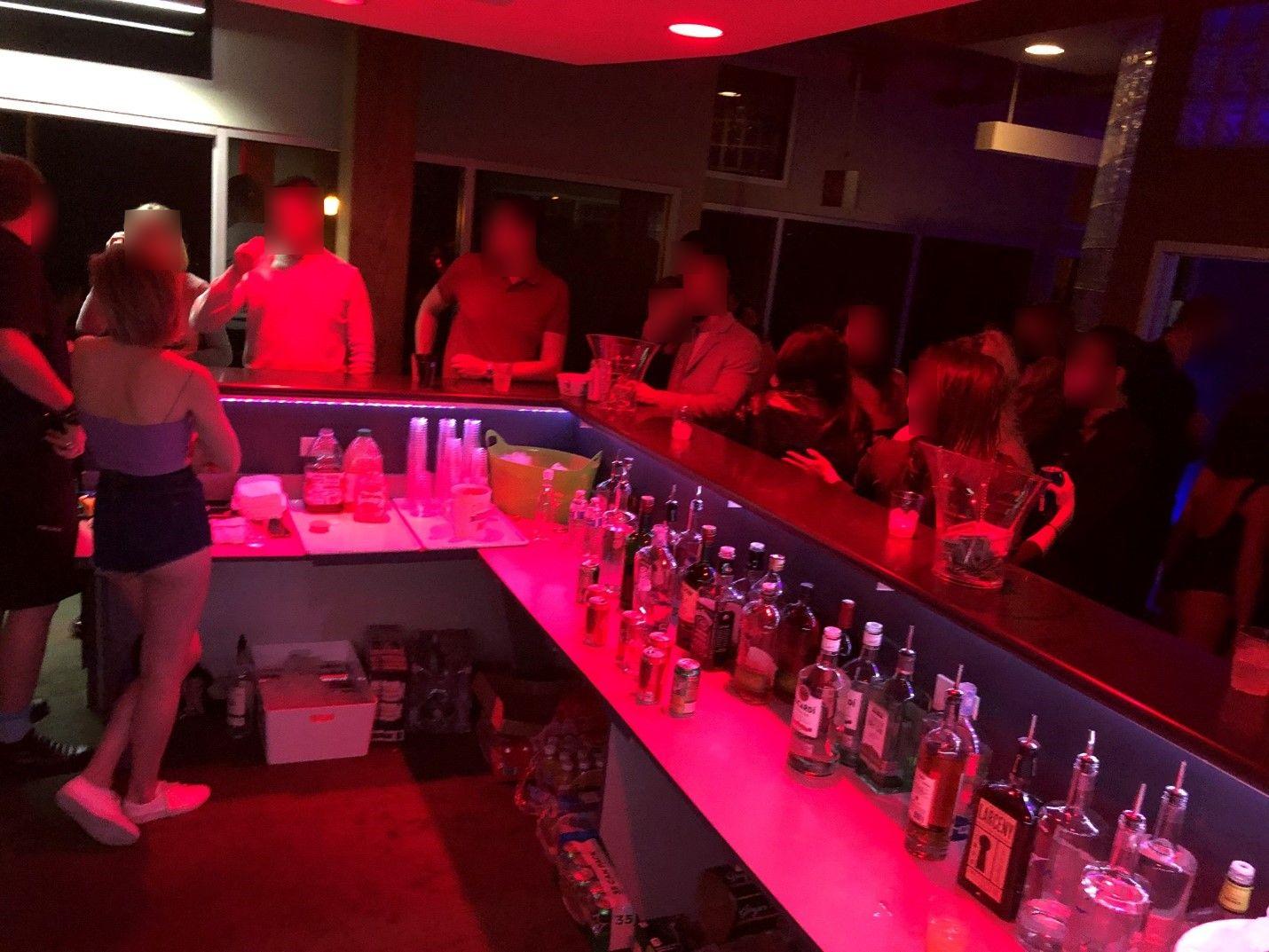 Officials Shut Down 2 Large Near North Side Parties For Violating Covid 19 Restrictions Chicago News Wttw Officials Shut Down 2 Large Near North Side Parties For Violating Covid 19 Restrictions Chicago News Wttw