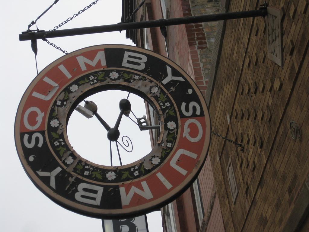 Quimby's opened on Sept. 15, 1991 in Wicker Park. (Quimbys Bookstore / Flickr)