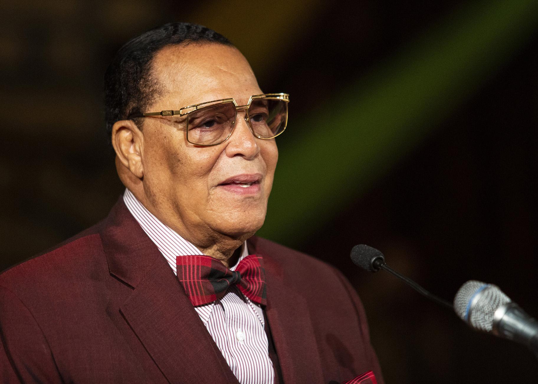 Minister Louis Farrakhan of the Nation of Islam speaks at St. Sabina Church on Thursday night, May 9, 2019. (Ashlee Rezin / Chicago Sun-Times via AP)