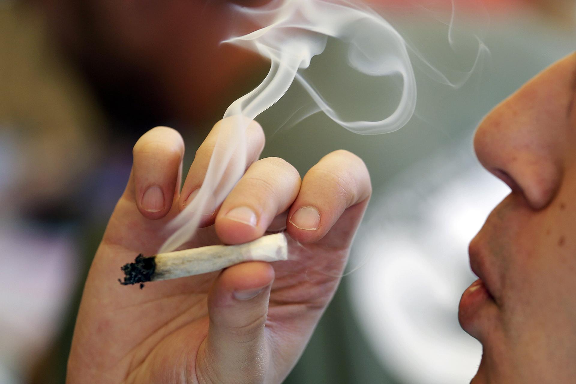 Teen Odds of Using Marijuana Dip | Chicago News | WTTW