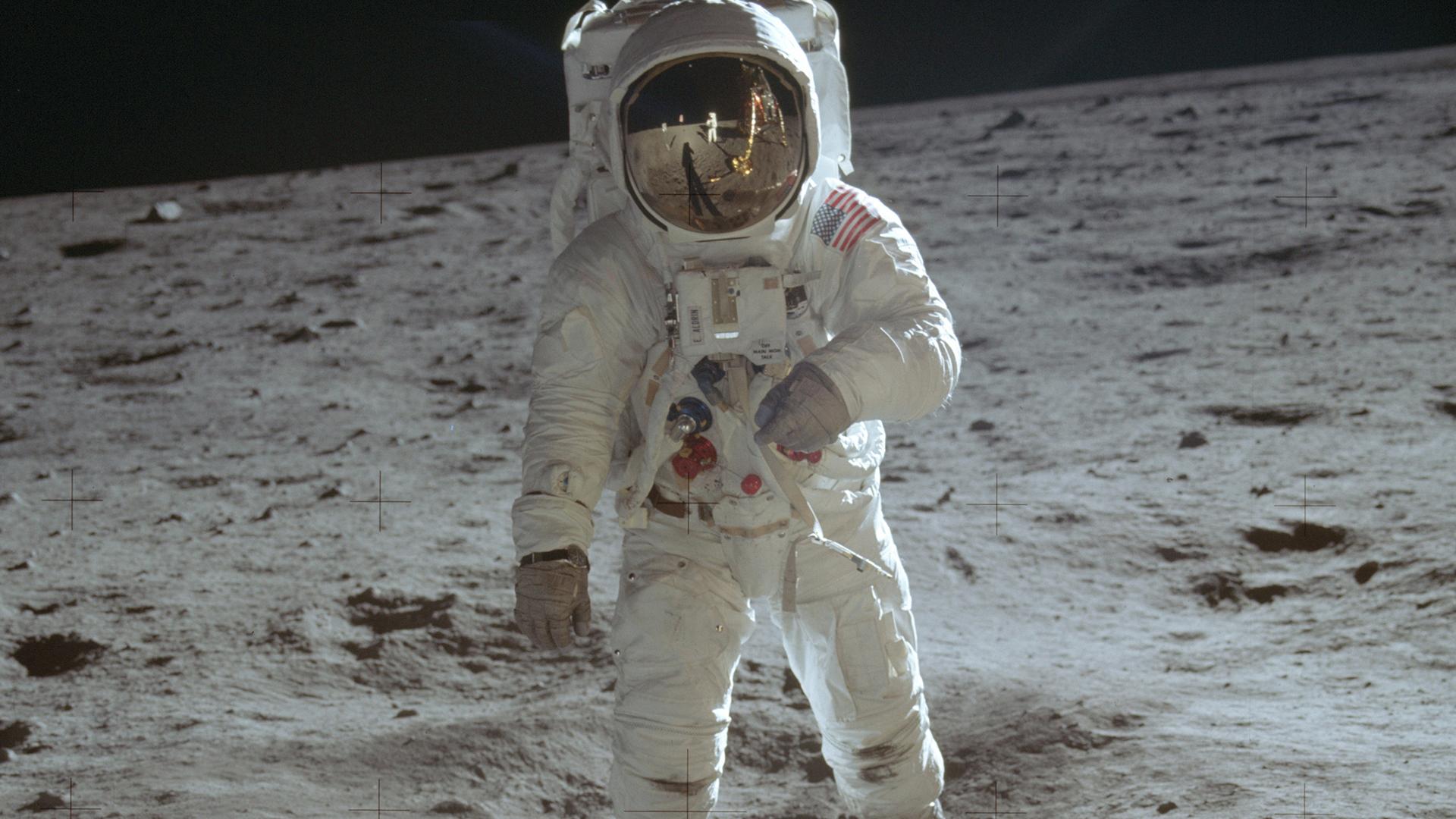 Nation Marks 50 Years After Apollo 11’s ‘Giant Leap’ On Moon | Chicago ...