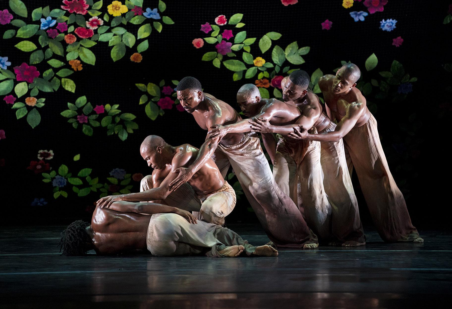 Alvin Ailey American Dance Theater in Jamar Roberts’ “Ode.” (Photo by Paul Kolnik)