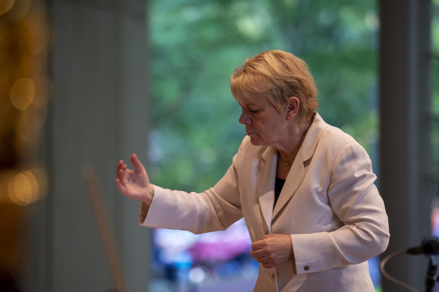Marin Alsop leads the Chicago Symphony Orchestra at the Ravinia Festival on Sunday, July 19, 2021. (Credit: BQ21 CSO)