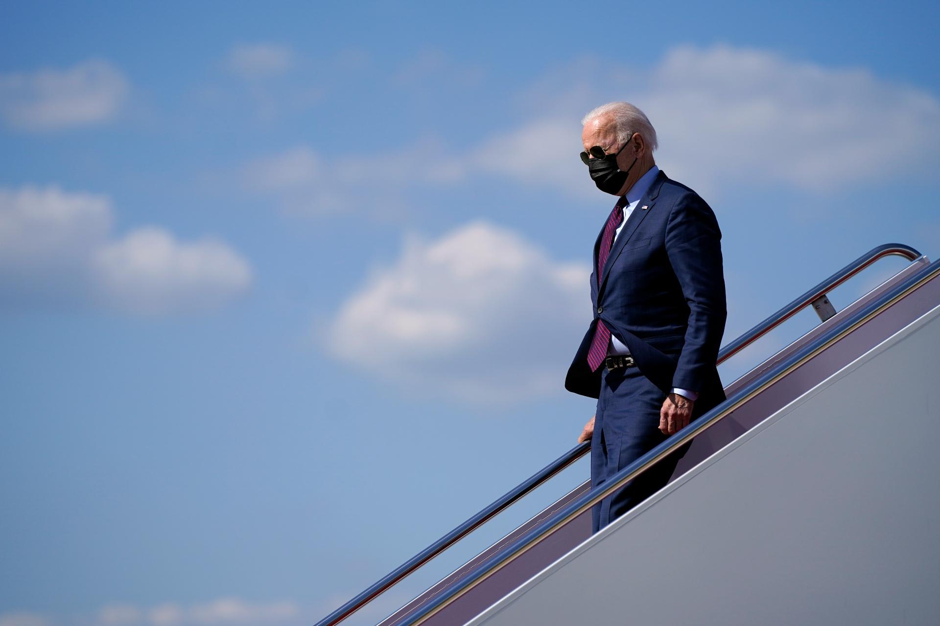 President Joe Biden arrives at Andrews Air Force Base after a trip to visit a Ford plant in Michigan, Tuesday, May 18, 2021, in Andrews Air Force Base, Md. (AP Photo / Evan Vucci)