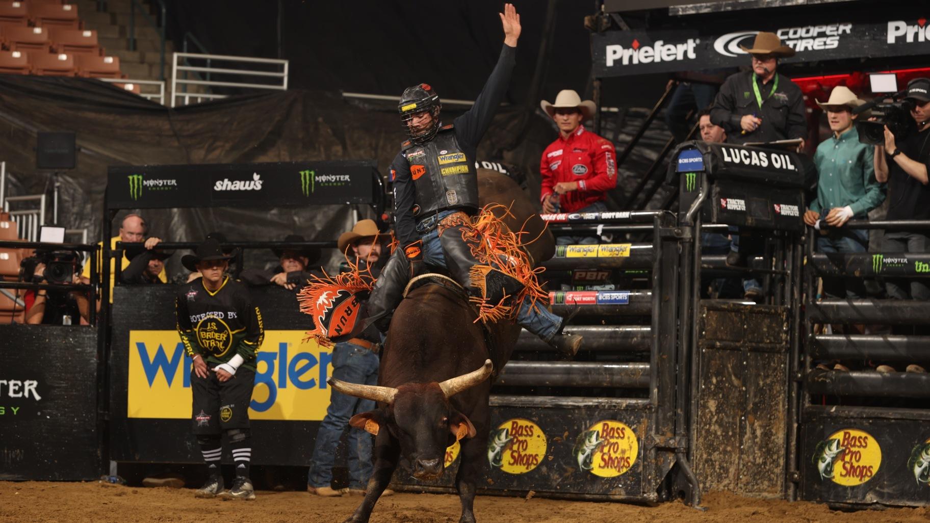 Eli Vastbinder of North Carolina rides a bull. (Courtesy of Bull Stock Media)