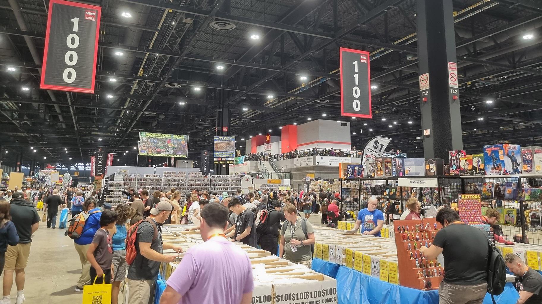 C2E2 fans browse bins of comic books on Aug. 6, 2022. (Yahya Salem / WTTW News)