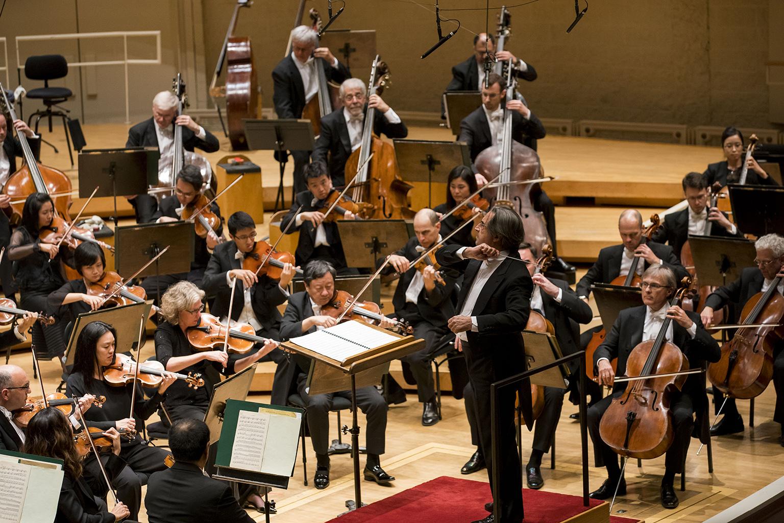 Zell Music Director Riccardo Muti leads the CSO in Beethoven’s Overture to “Egmont” on Oct. 4, 2018. (Credit: Todd Rosenberg)