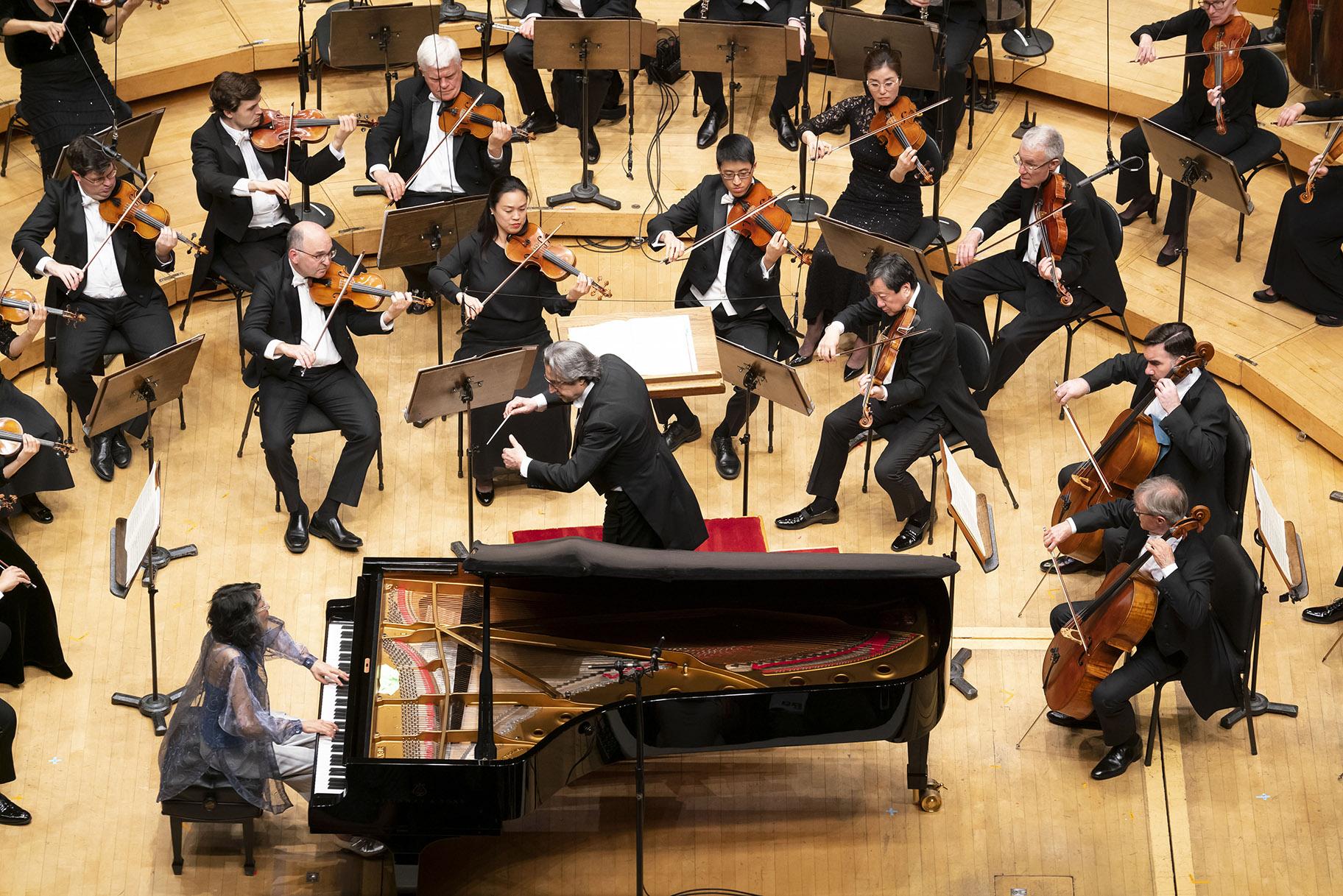 Zell Music Director Riccardo Muti leads the CSO in a performance of Mozart’s Piano Concerto No. 20 with Mitsuko Uchida as soloist. (Photo credit: Todd Rosenberg)